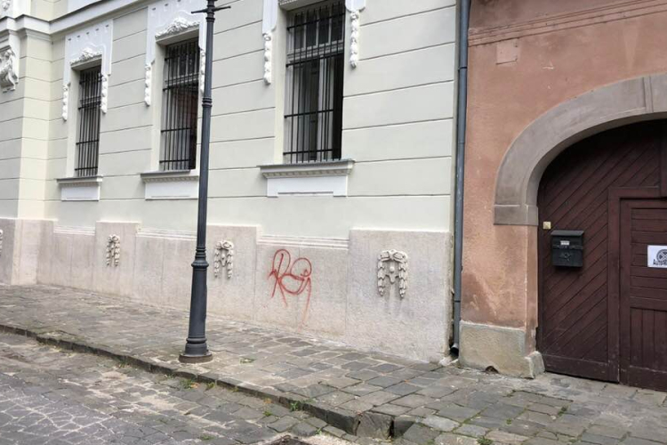 Újabb eszetlen rongálás Esztergomban