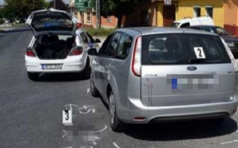 Autóról leeső vascső okozott súlyos sérülést Esztergomban