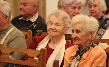 80 éves időseit köszöntötte Esztergom