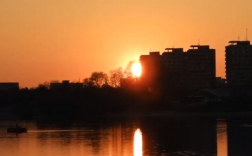 Március utolsó naplementéje, felgyorsítva - VIDEÓ