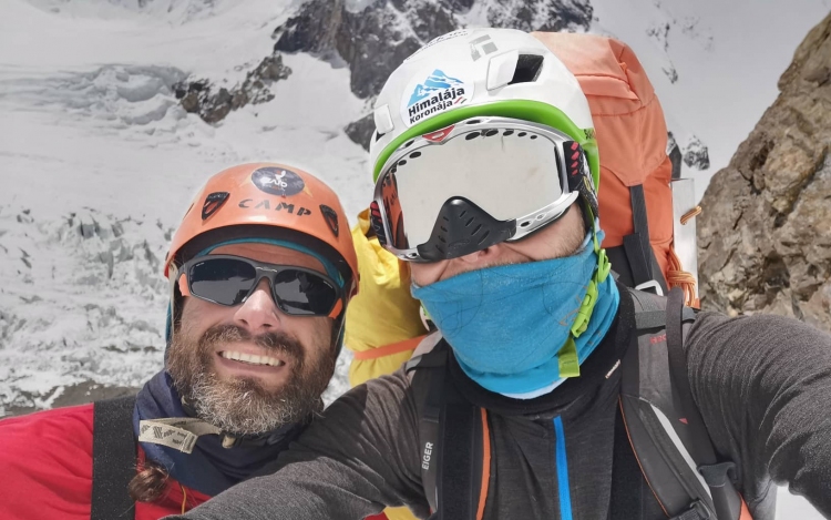 Már 6 ezer méteren a Himalájában az egykori esztergomi főiskolás