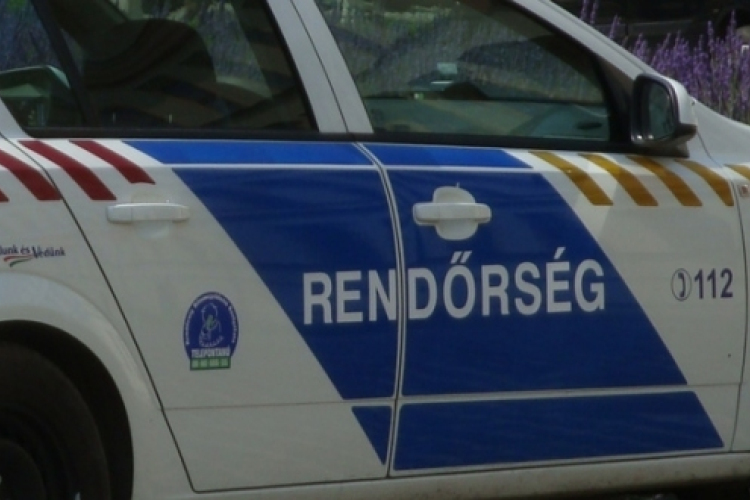 Utcán lett rosszul, a rendőrök segítettek