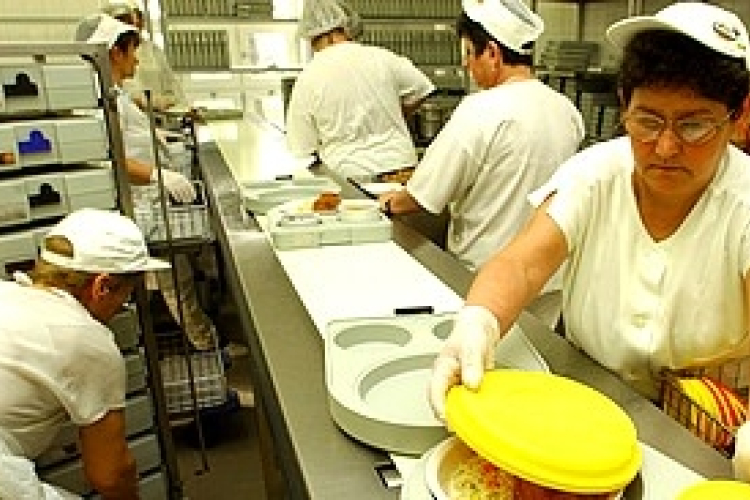 Véleményezésen a közétkeztetésre vonatkozó táplálkozás-egészségügyi előírások