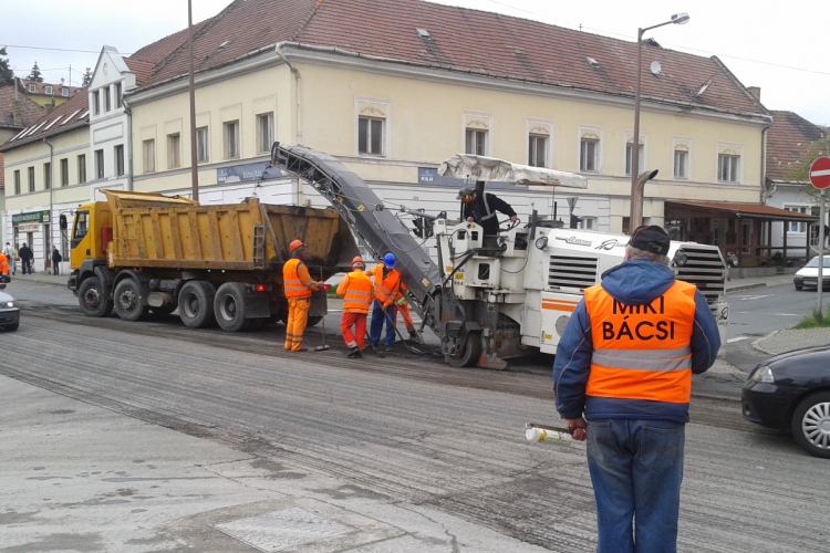 Forgalomkorlátozás Esztergom belvárosában ma