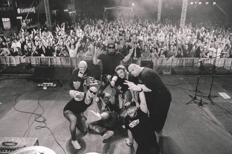 Óriási buli az Ocho Macho-val hamarosan Esztergomban