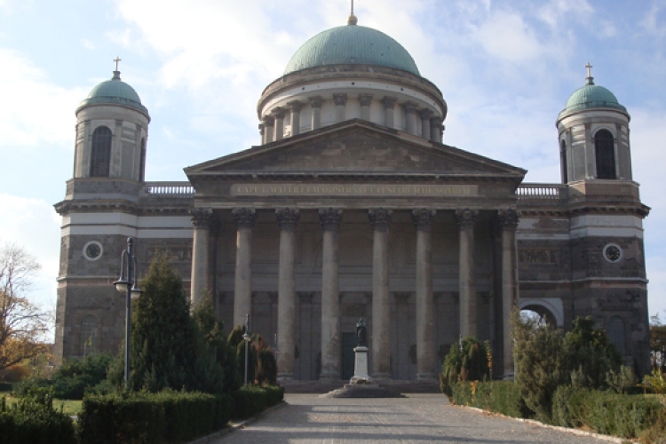 Harmincéves jubileumát ünnepli a Házas Hétvége Esztergomban