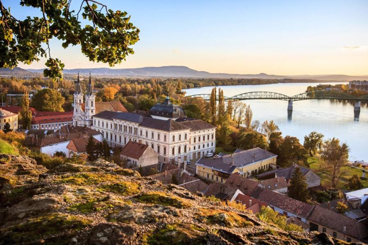 Újabb vers Esztergomról!