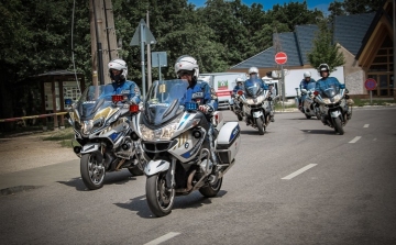 Motoros rendőrök járőröznek a megyében