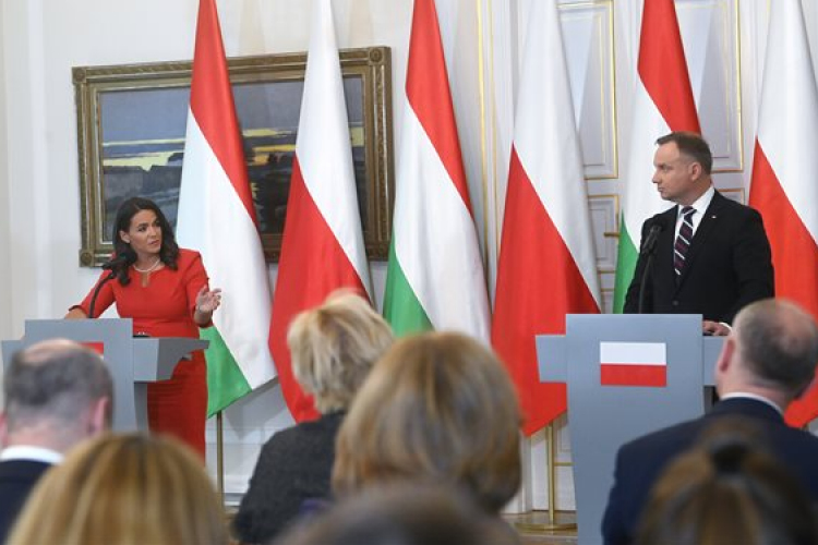 Andrzej Duda: Brüsszel késlelteti a magyar helyreállítási alap eszközeinek folyósítását