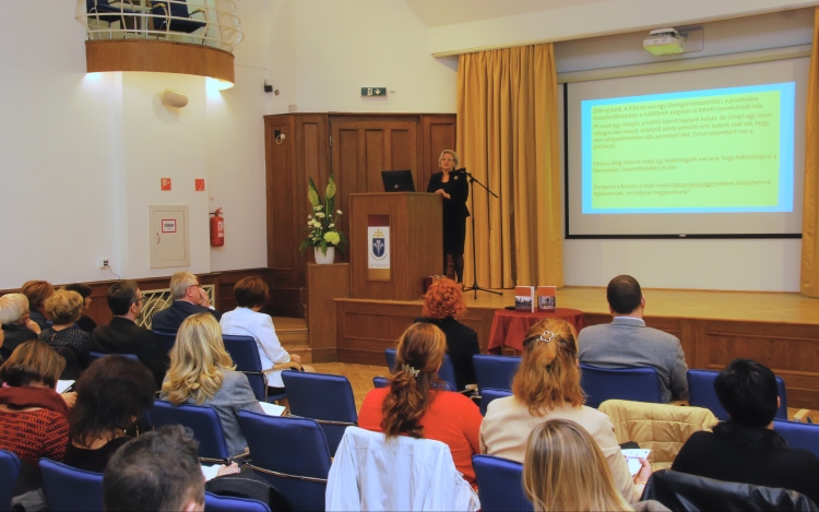A pedagógiai változásokról tartott konferenciát a Pázmány Esztergomban