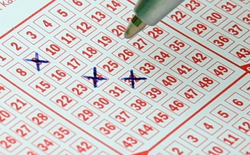 Jelentkezett a hazai lottózás történetének legnagyobb lottónyertese