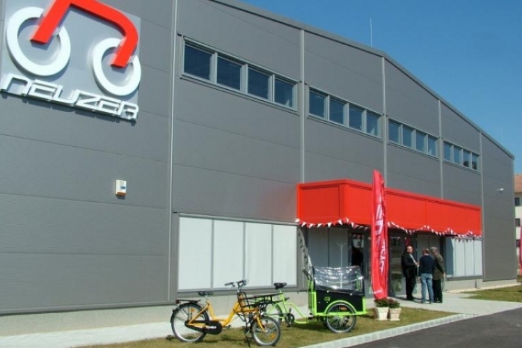Újabb állást hirdet a Neuzer kerékpár-gyár