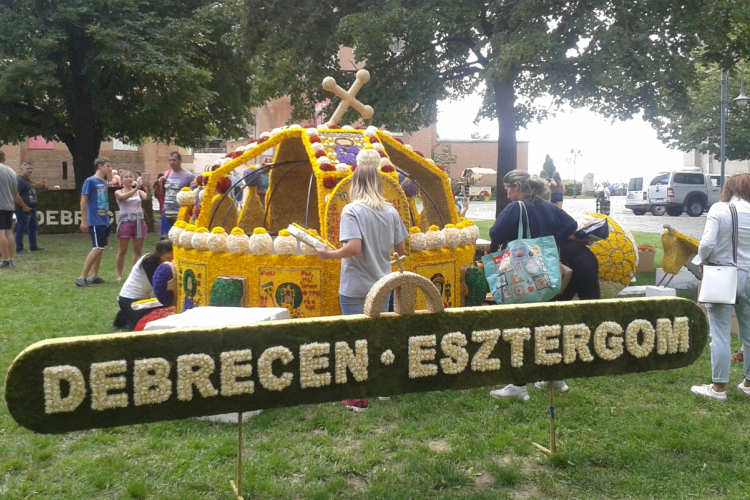 Készül az Esztergomból induló Szent Korona
