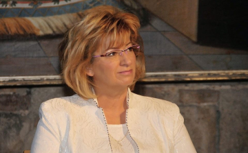 Fizetetlen számlák, kiürült hivatal – interjú Romanek Etelka polgármesterrel