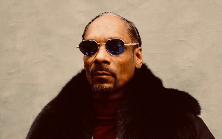 Snoop Dogg megszerezte a kiadót, ahol karrierje indult
