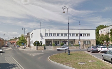 Kilenc kormányhivatali épület újul meg a megyében – Esztergomban a tb-épülete