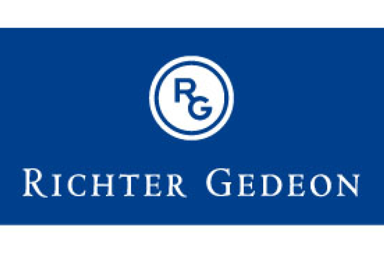 Gyárlátogatást tartottak a dorogi Richterben