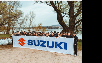 Szemétszedéssel ünnepelte a Föld Napját a Magyar Suzuki Zrt. marine üzletága