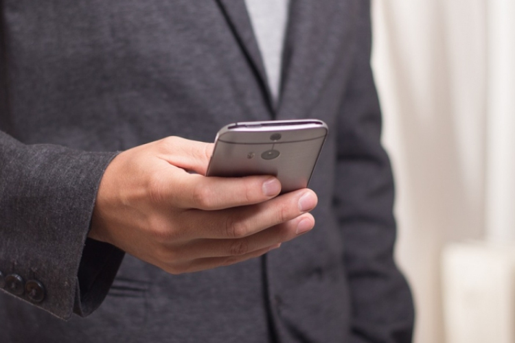 Még mindig sok a telefonos csalás