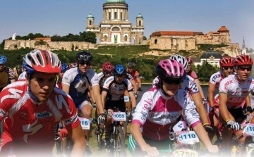 Hamarosan a bringázás fővárosa lesz Esztergom – Családi nap és verseny! – VIDEÓKKAL