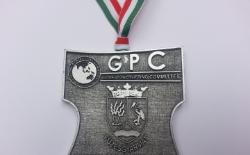 Esztergomi ezüst a GPC Világkupán master fekvenyomásban - videóval