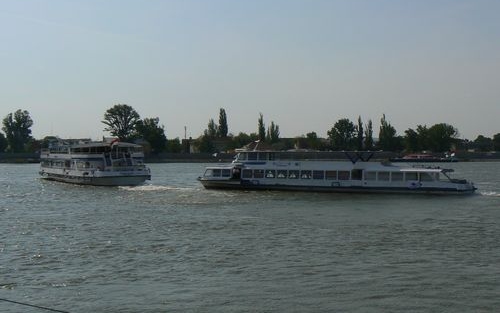 Új kikötője és új rendezvényhajó lesz Esztergomnak - VIDEÓ