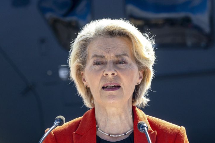 Megzavarták Ursula von der Leyen Bulgáriába tartó repülőgépének GPS-ét