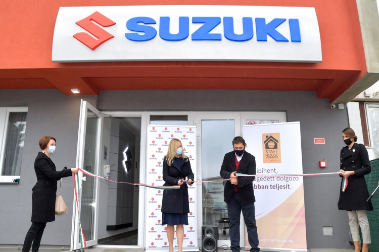 Átadták az esztergomi Suzuki szállót - FOTÓK