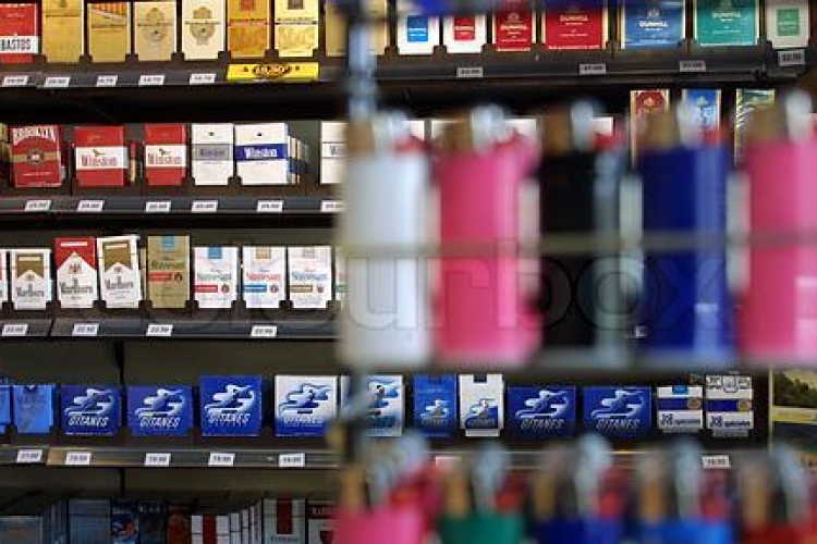 Családi monopólium lesz az esztergomi dohányárusítás