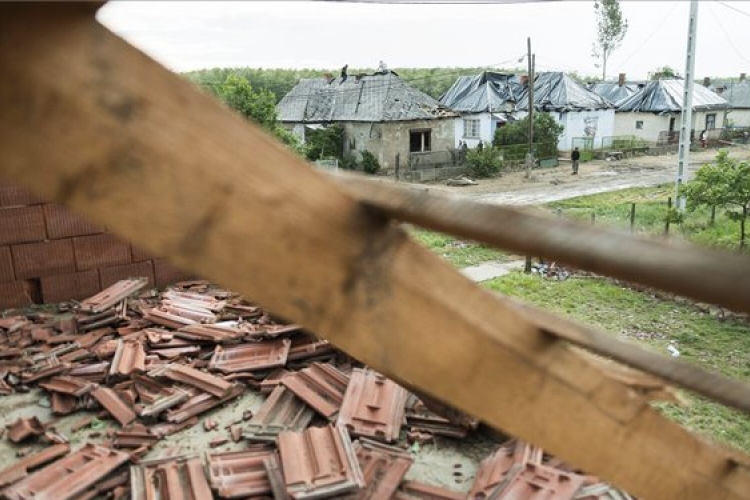 Házakat rongált meg a szél Szabolcsban