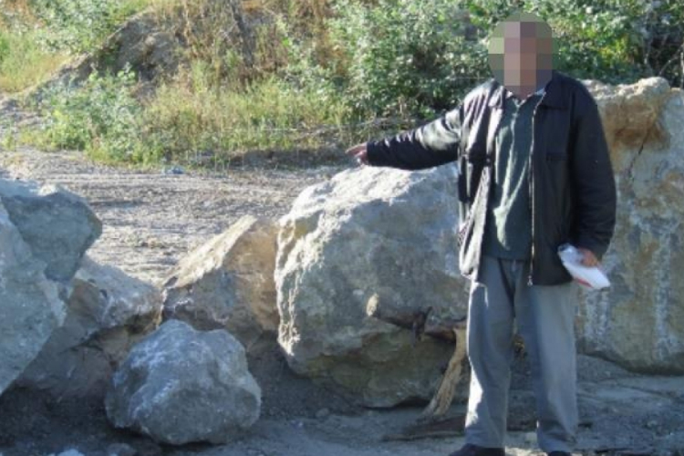 Sörözés közben találták ki, hogy lopjanak