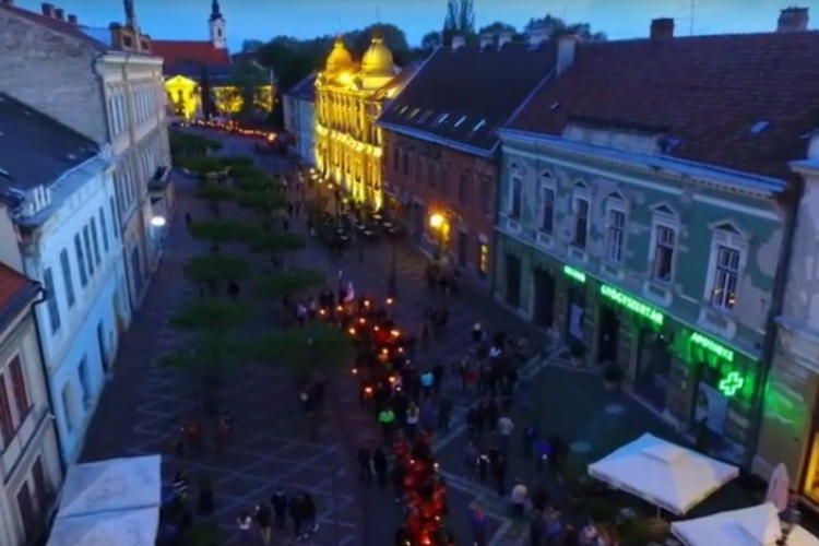 Csütörtökön ballagnak a vén diákok Esztergomban - VIDEÓK
