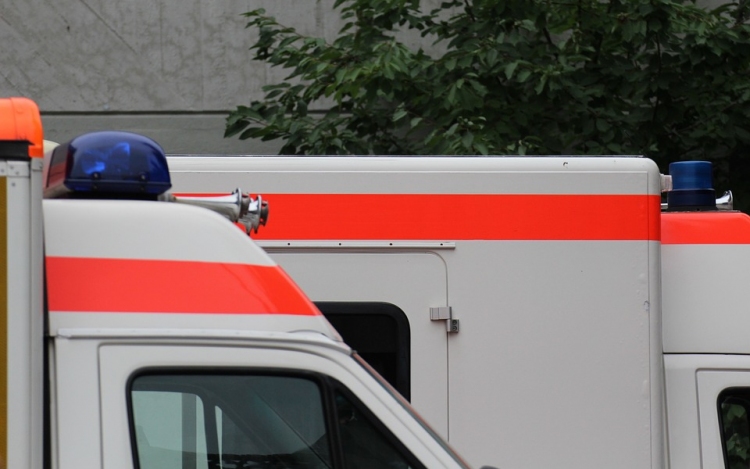 Szakadékba zuhant autójával és meghalt egy magyarországi férfi Székelyföldön