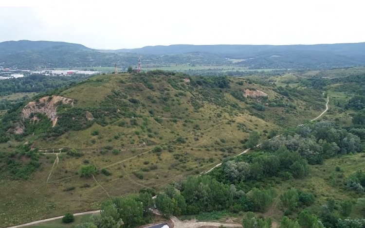 A Strázsa-hegy és környéke felülről