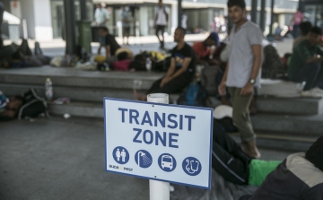 Osztrák ellenőrzés - Münchenbe érkezett egy Magyarországról indult menedékkérőket szállító vonat