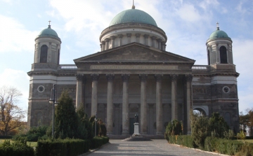 Harmincéves jubileumát ünnepli a Házas Hétvége Esztergomban