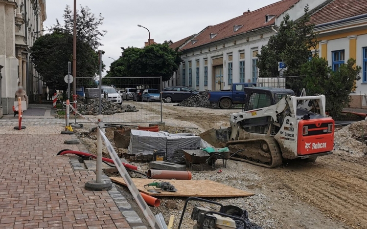 Újabb lezárással folytatódik a Bottyán utca felújítása