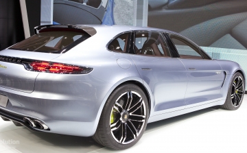 Egy Porsche ébredése: íme, a Panamera Sport Turismo