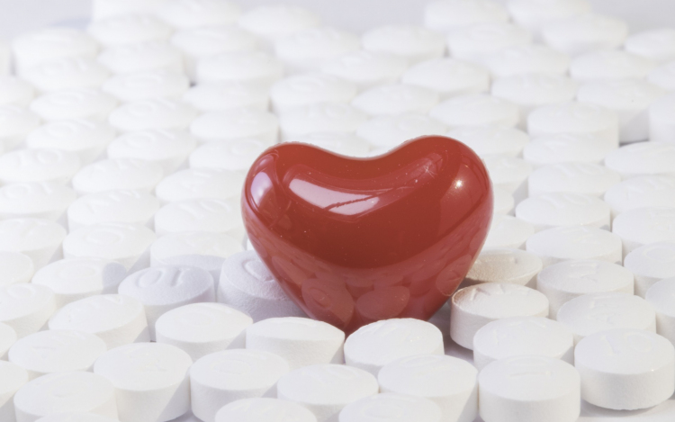 Szakértők szerint ne szedjenek aszpirint a beoltottak a trombózis kockázatának csökkentésére