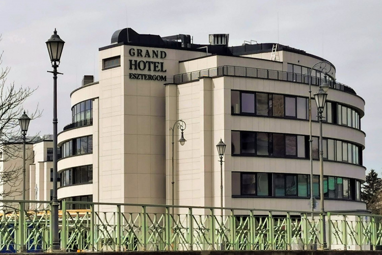 Hamarosan megnyitja kapuit a Grand Hotel Esztergom
