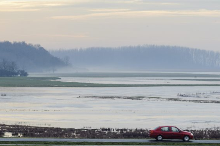 Belvíz - több mint 25 ezer hektár van víz alatt