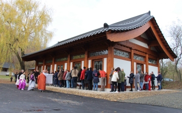 Zen buddhista templomot avattak Búbánatvölgyben