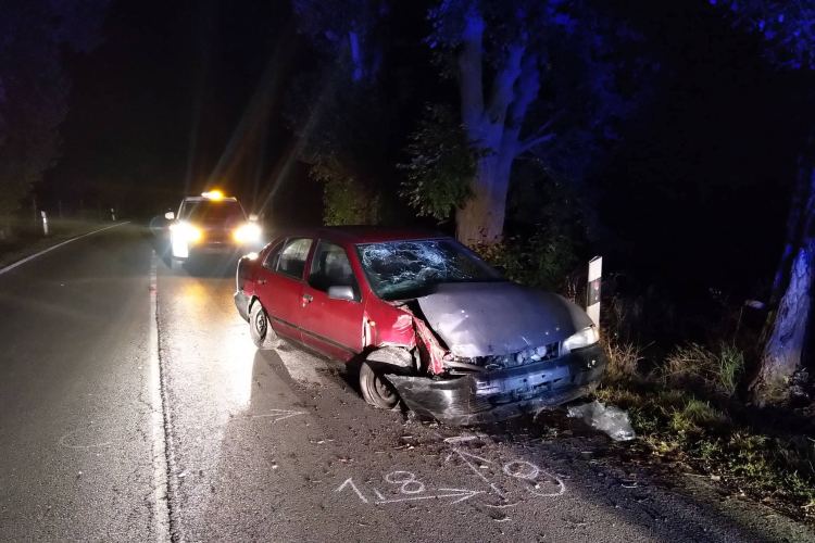 Súlyos baleset a Táti úton