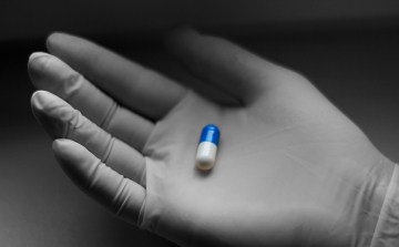 COVID-megelőző tablettát tesztel a Pfizer