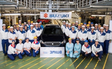 Legördült a gyártósorról a 3 milliomodik Suzuki Esztergomban 