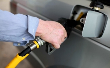 Újabb bosszankodás a kutakon - emelkedett az üzemanyagok ára