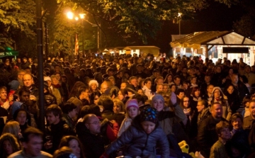 Kezdődik a Borhíd fesztivál