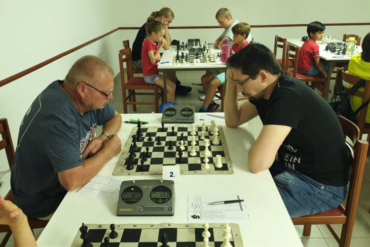 Farkas Gábor felvidéki sakkmester nyerte a VI. Esztergom FIDE Opent