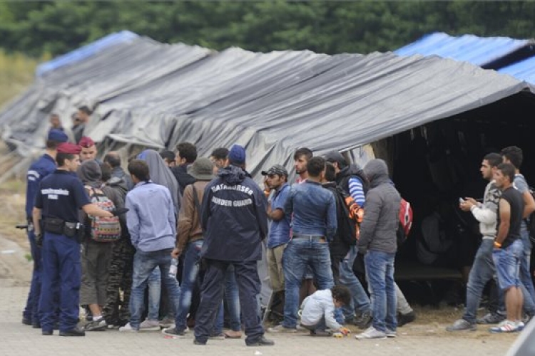 A bevándorlók millió veszélyt jelentenek az európai életszínvonalra a brit külügyminiszter szerint