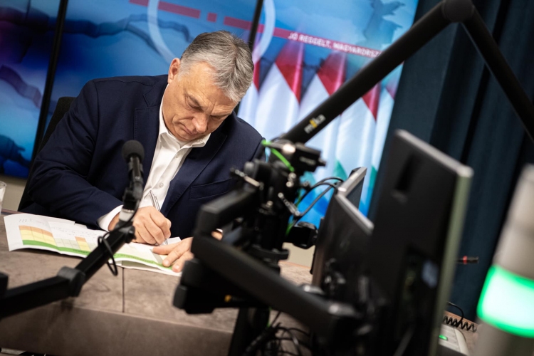 Orbán Viktor: Nagyon veszélyes pillanatban vagyunk